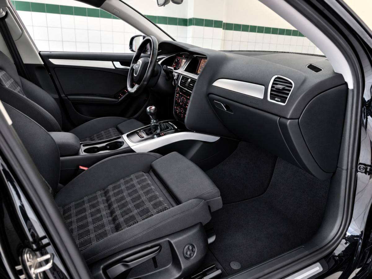 audi-a4-2010-diesel-1968cc
