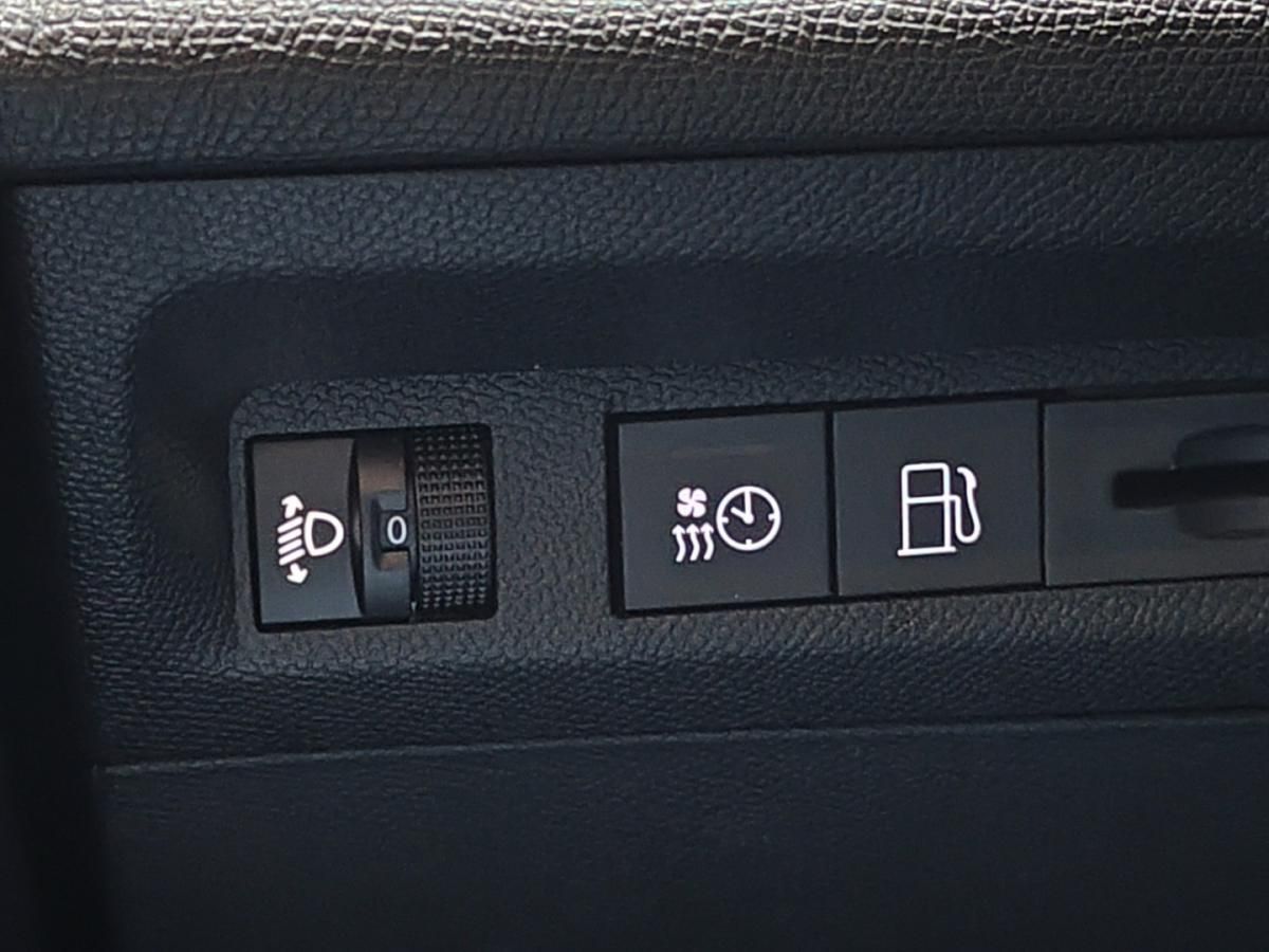 peugeot-408-2024-hibrido-1598cc
