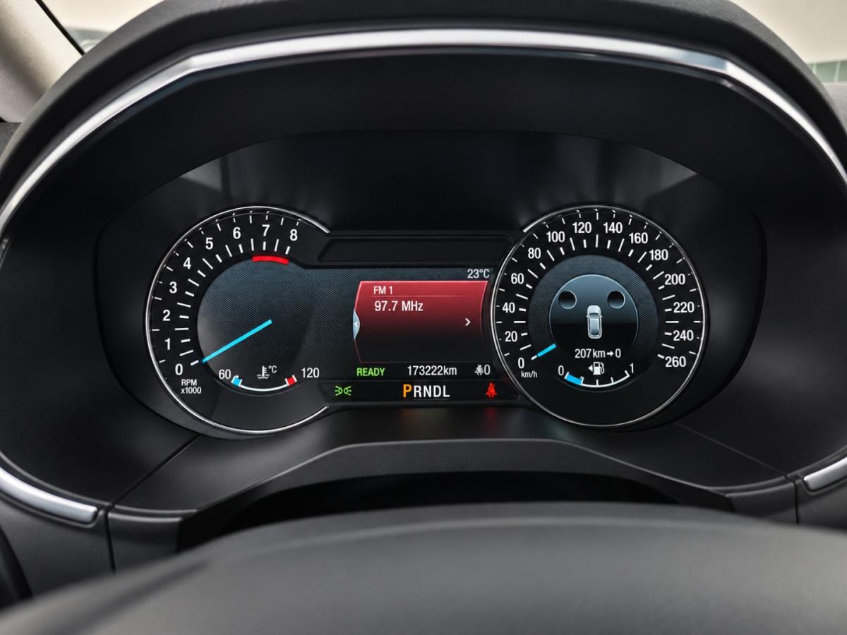ford-s-max-2022-hibrido-2488cc