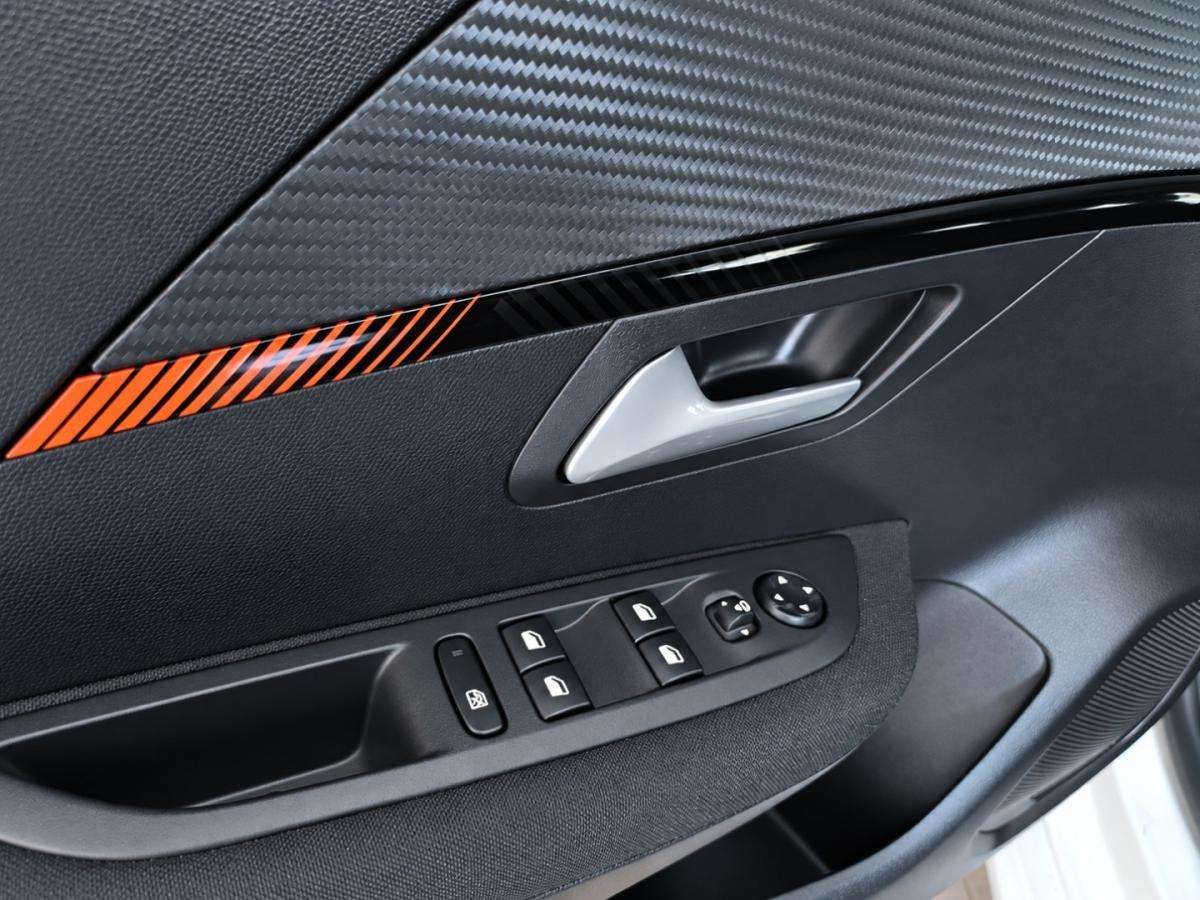 peugeot-e-208-2022-eletrico-0cc
