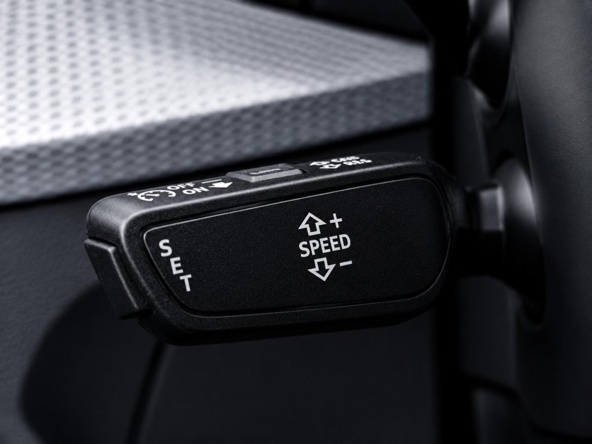 audi-q2-2021-gasolina-999cc