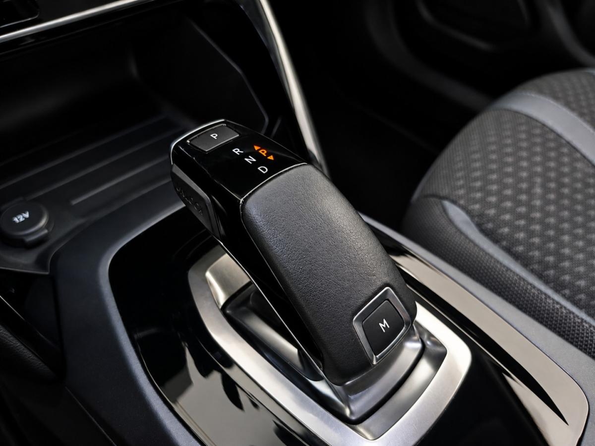 peugeot-2008-2020-gasolina-1199cc