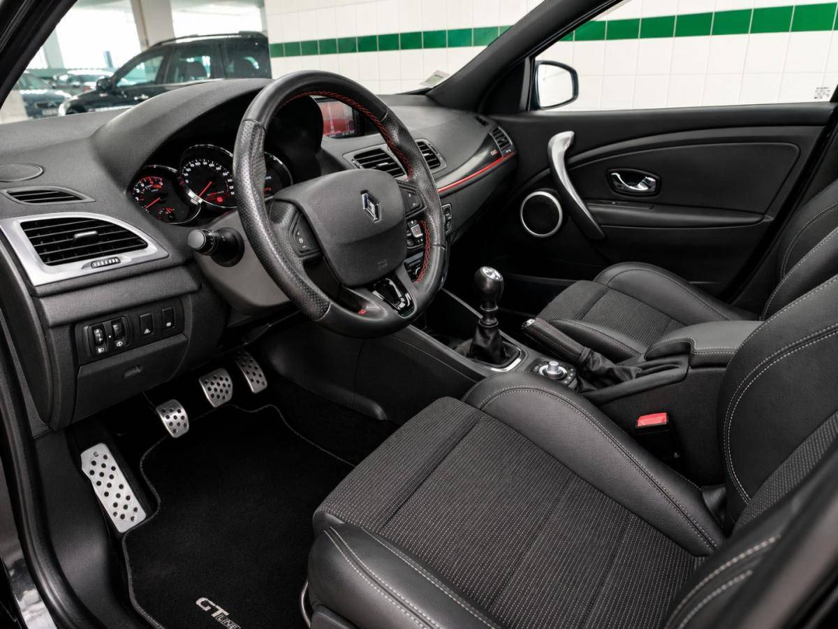 renault-megane-sport-tourer-2012-diesel-1461cc