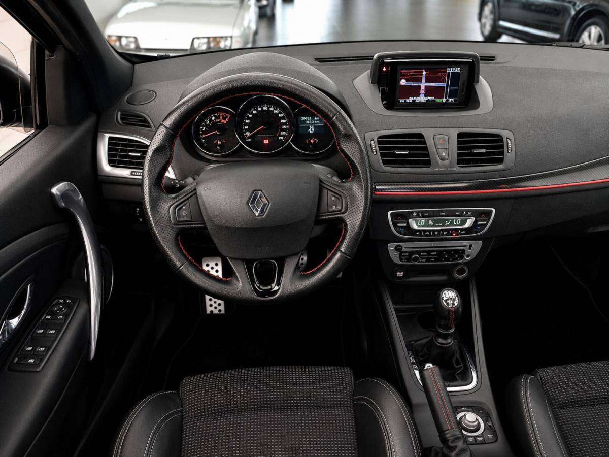 renault-megane-sport-tourer-2012-diesel-1461cc