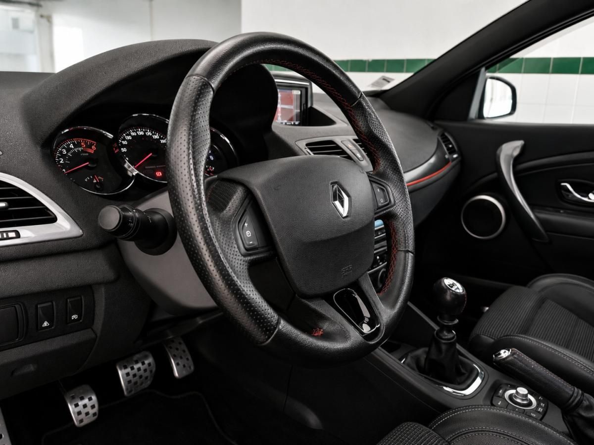 renault-megane-sport-tourer-2012-diesel-1461cc