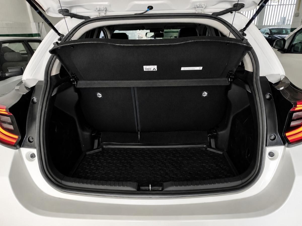 toyota-yaris-2023-hibrido-1490cc