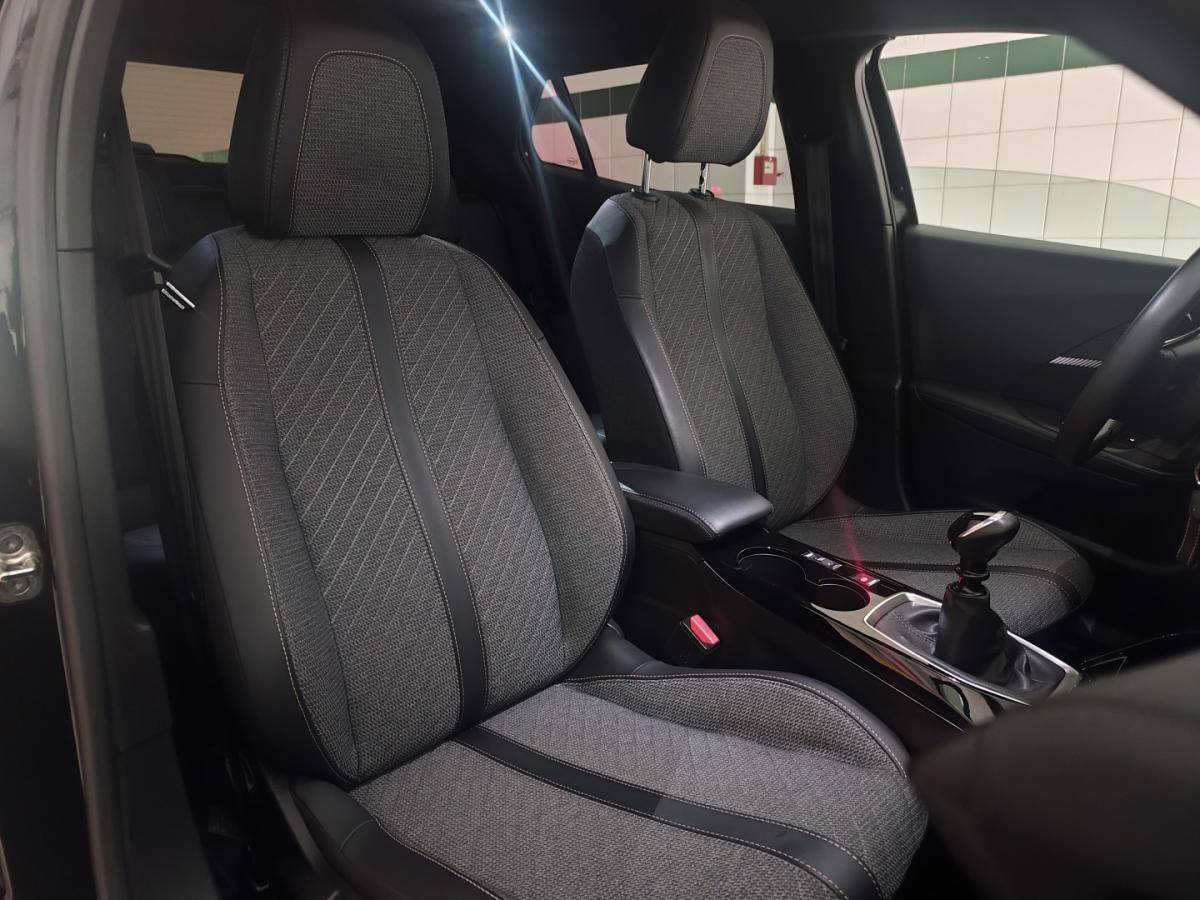 peugeot-2008-2024-gasolina-1199cc