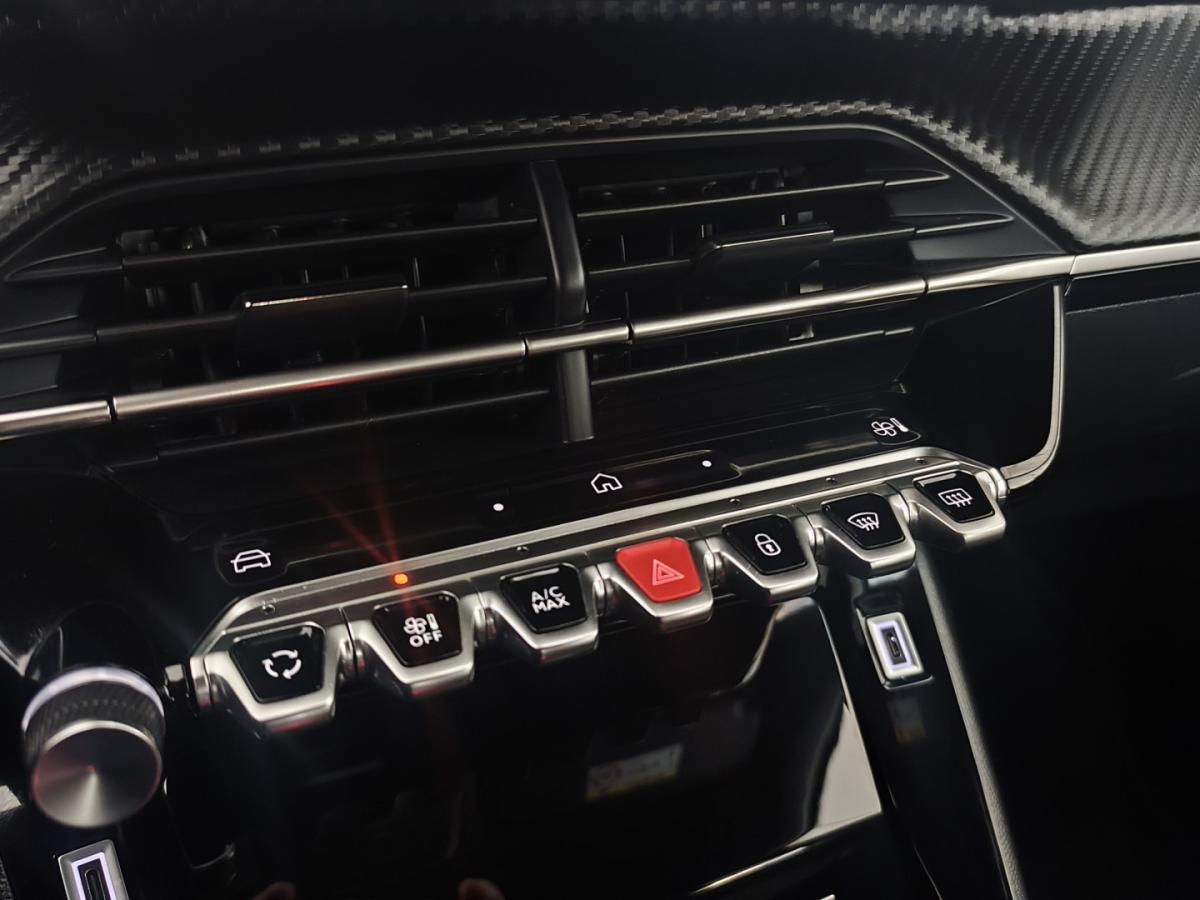 peugeot-2008-2024-gasolina-1199cc