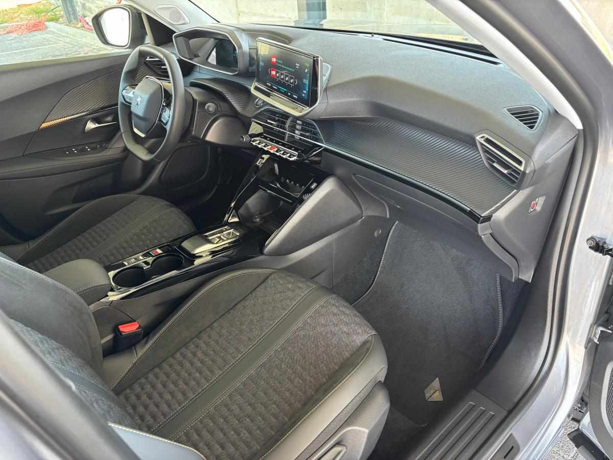 peugeot-e-2008-allure-ev-50kwh-2022-eletrico