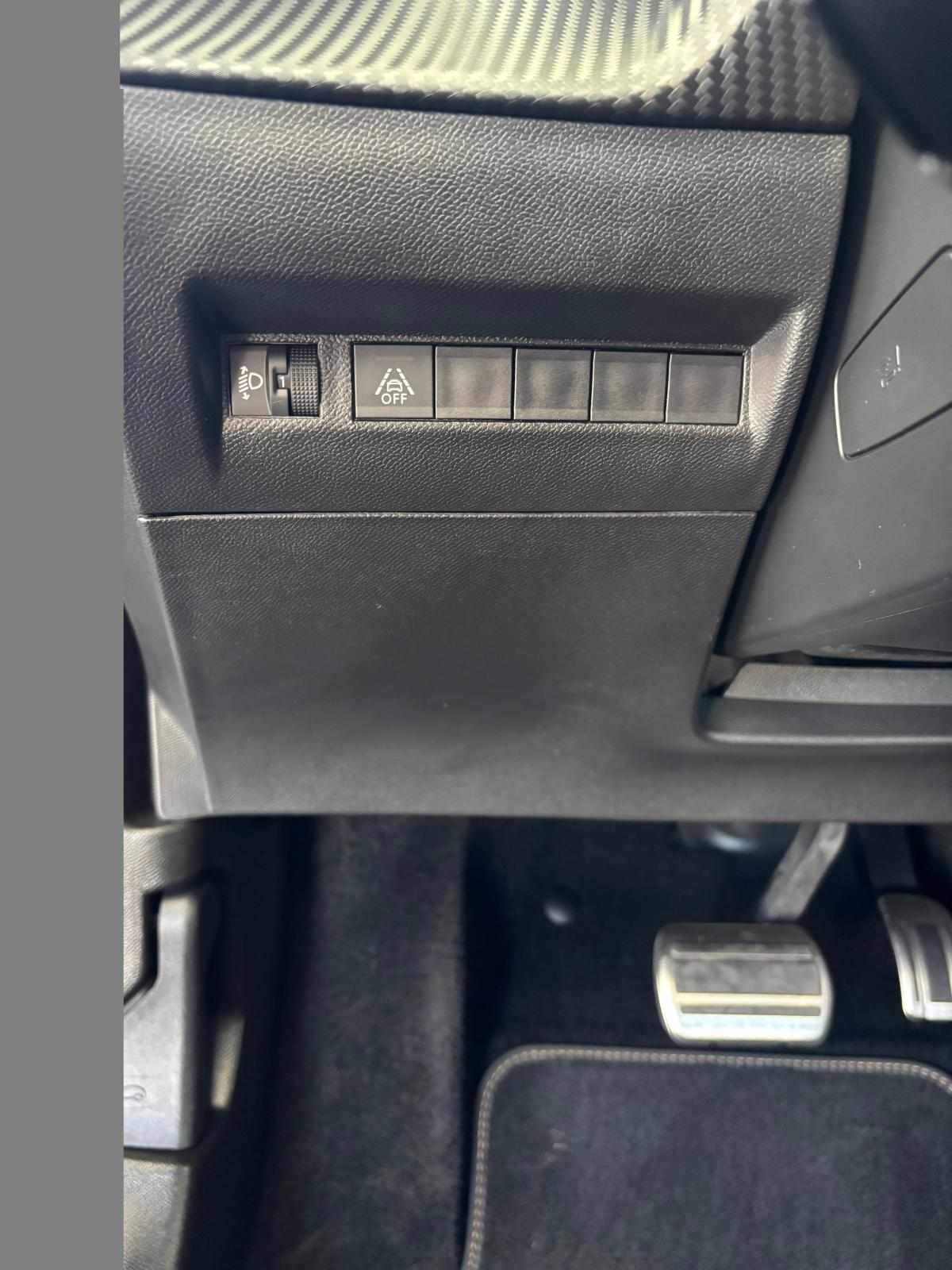 peugeot-e-2008-allure-ev-50kwh-2022-eletrico