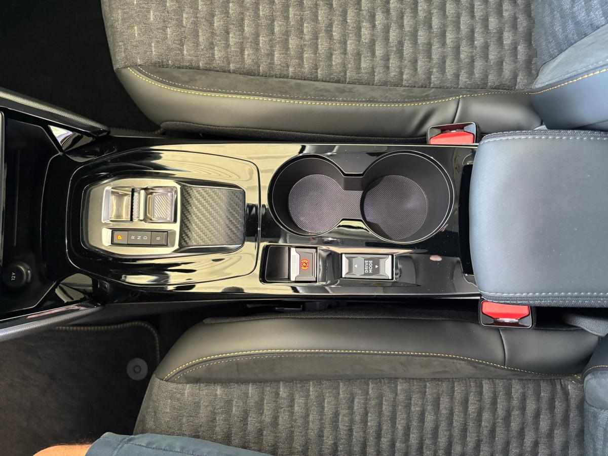 peugeot-e-2008-allure-ev-50kwh-2022-eletrico