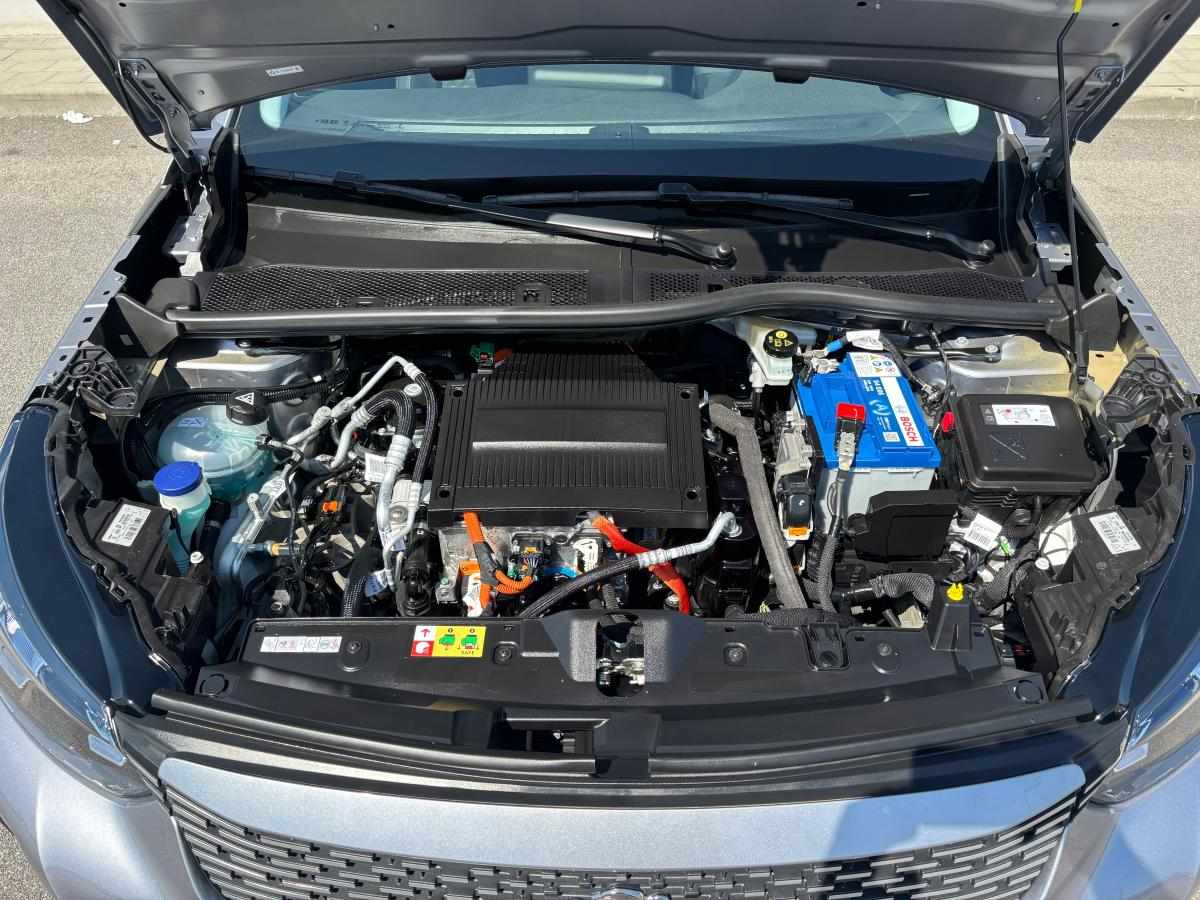 peugeot-e-2008-allure-ev-50kwh-2022-eletrico