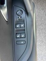 peugeot-e-2008-allure-ev-50kwh-2022-eletrico