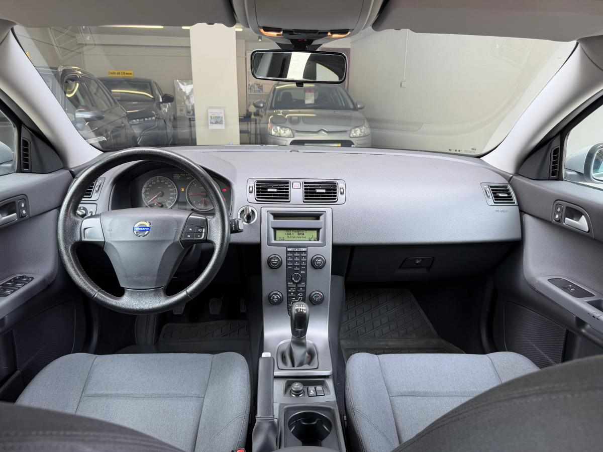 volvo-s40-2-0-d-2005-diesel-1997cc