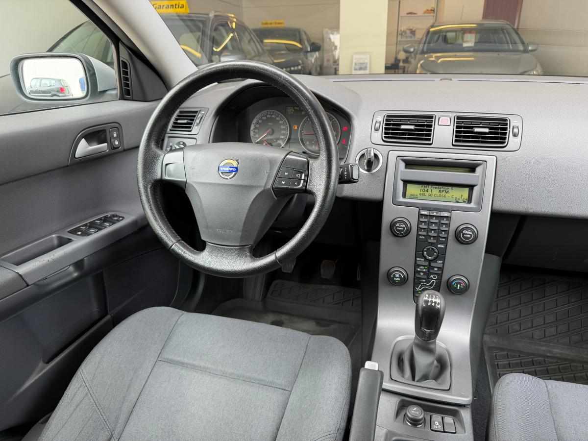 volvo-s40-2-0-d-2005-diesel-1997cc