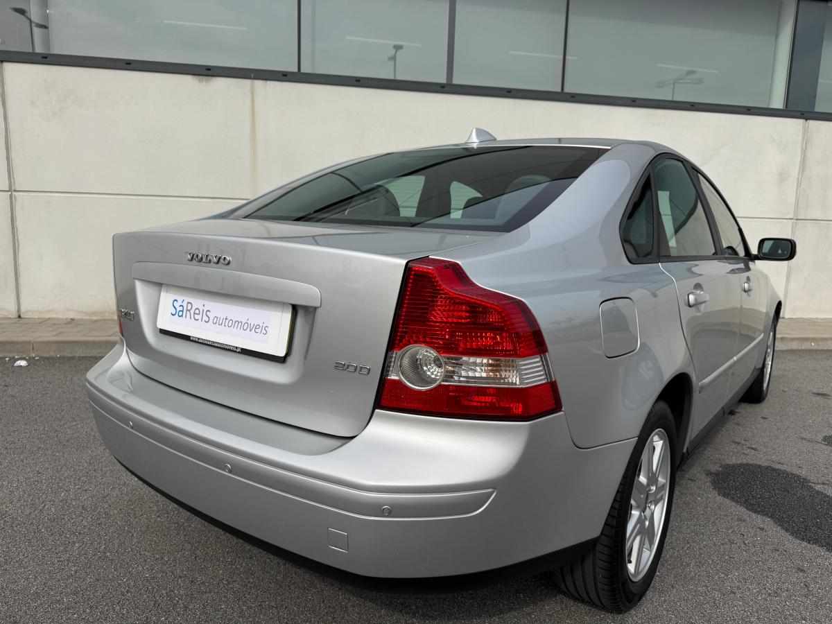 volvo-s40-2-0-d-2005-diesel-1997cc