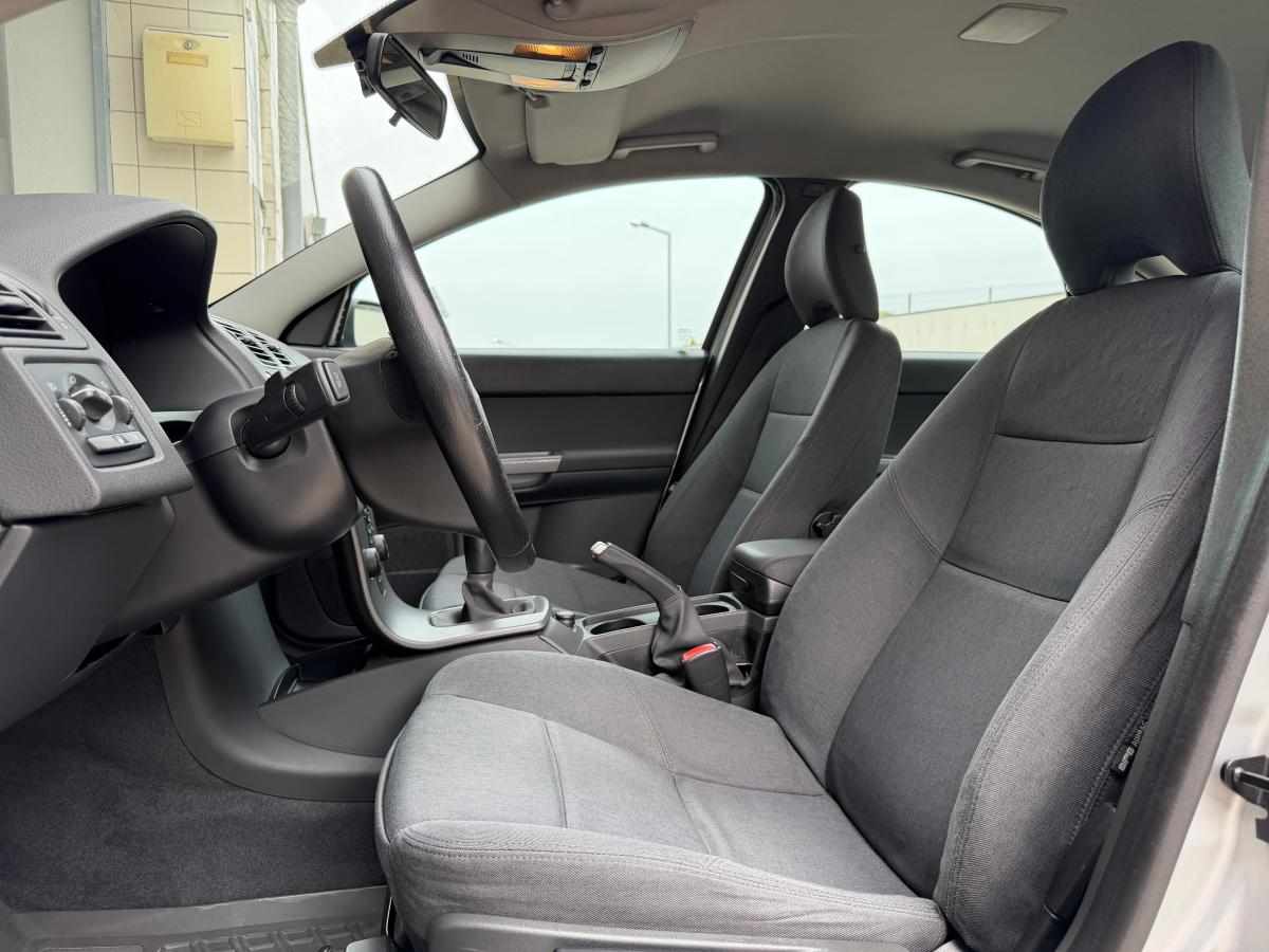volvo-s40-2-0-d-2005-diesel-1997cc