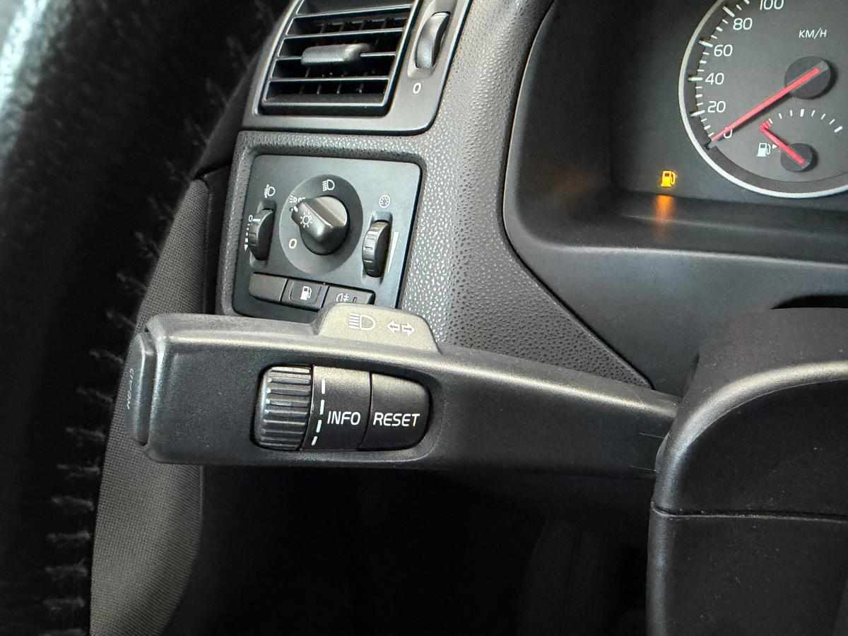 volvo-s40-2-0-d-2005-diesel-1997cc