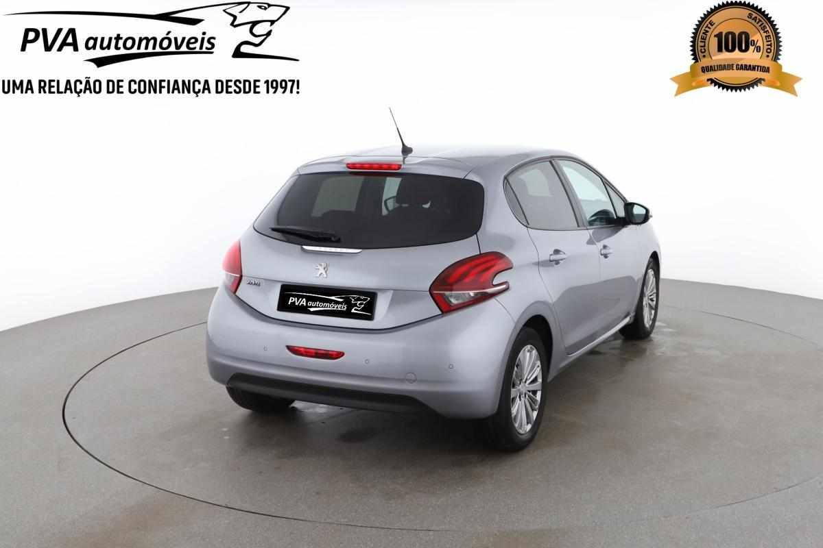 peugeot-208-1-5-bluehdi-2018-diesel-1500cc