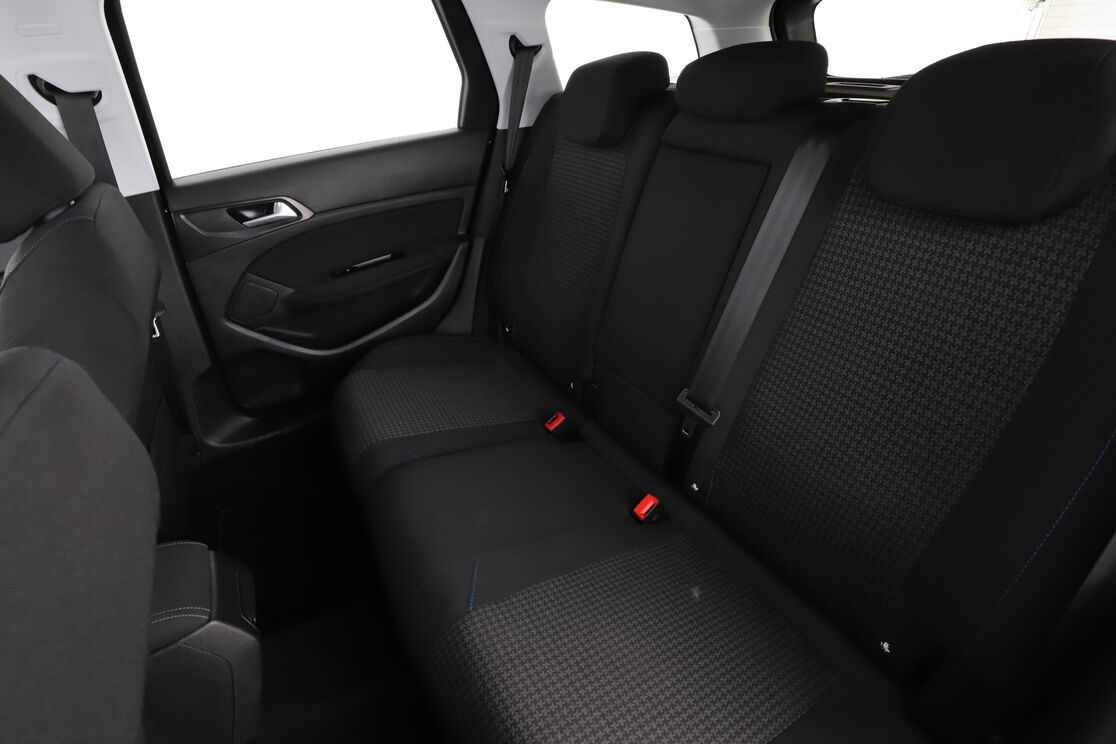 peugeot-308-1-5-bluehdi-2019-diesel-1499cc