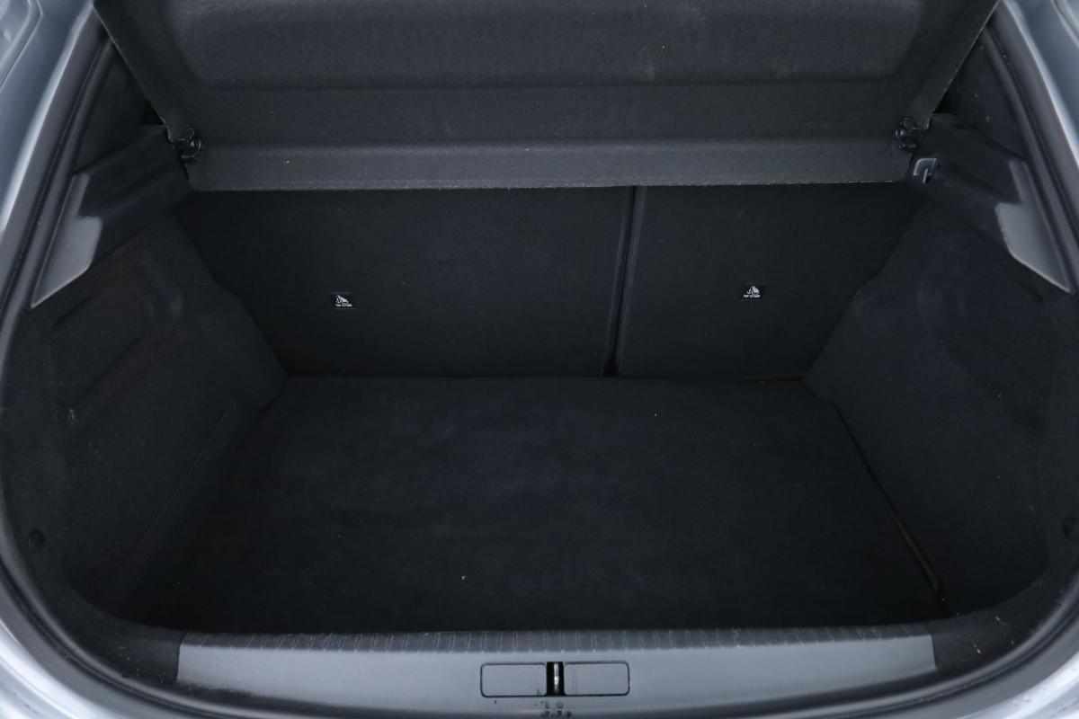 peugeot-208-1-2-puretech-2020-gasolina-1199cc