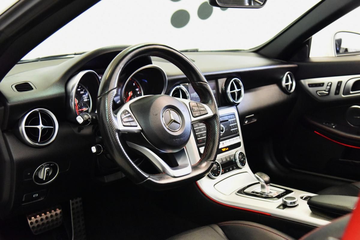 mercedes-benz-slc-2017-diesel-2143cc