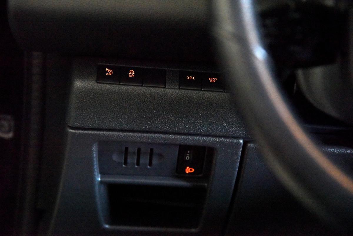 peugeot-3008-2015-hibrido-a-diesel-1997cc