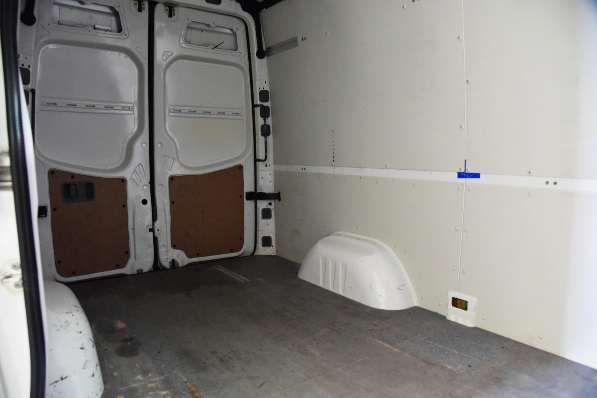 volkswagen-crafter-2015-diesel-1968cc