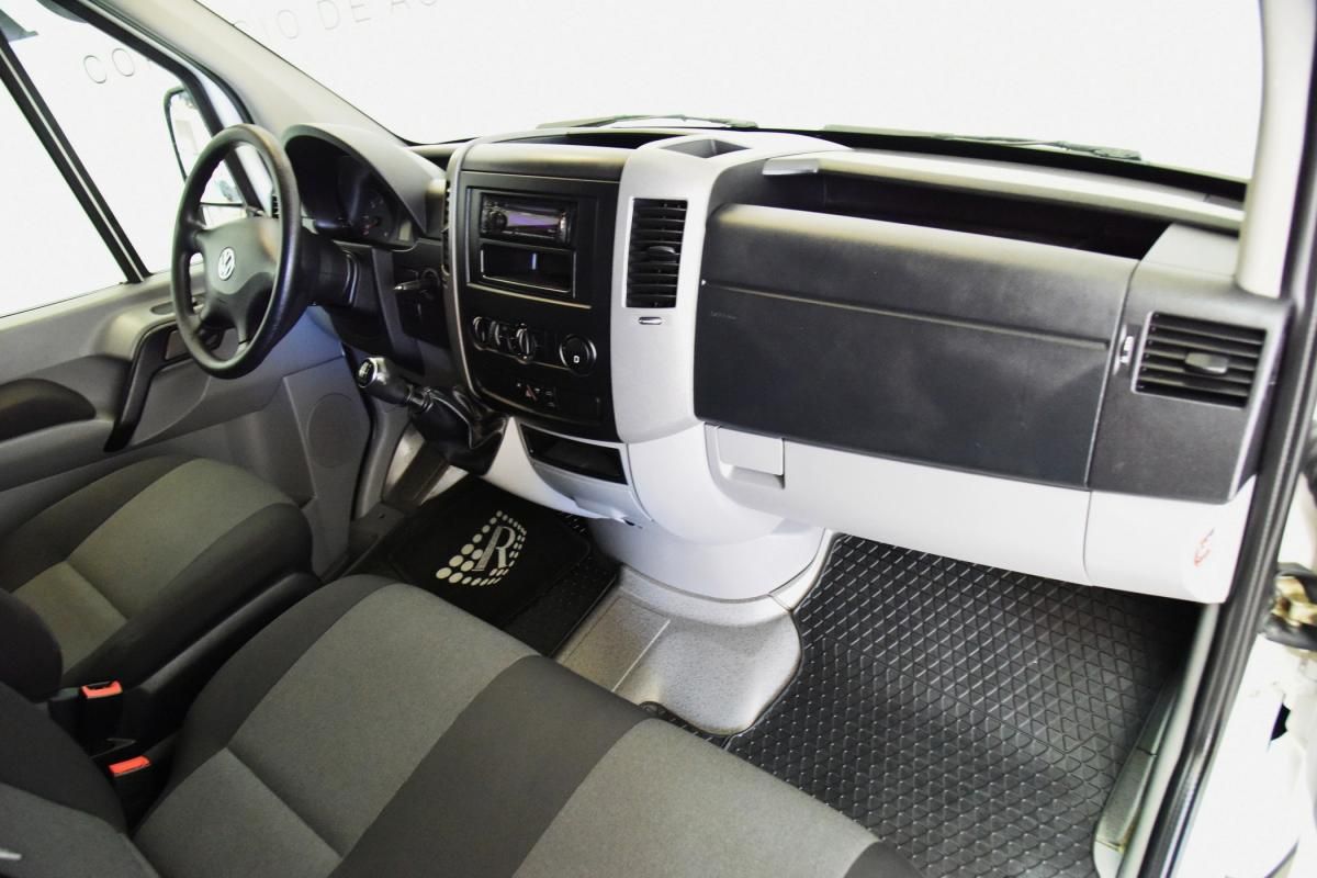 volkswagen-crafter-2015-diesel-1968cc
