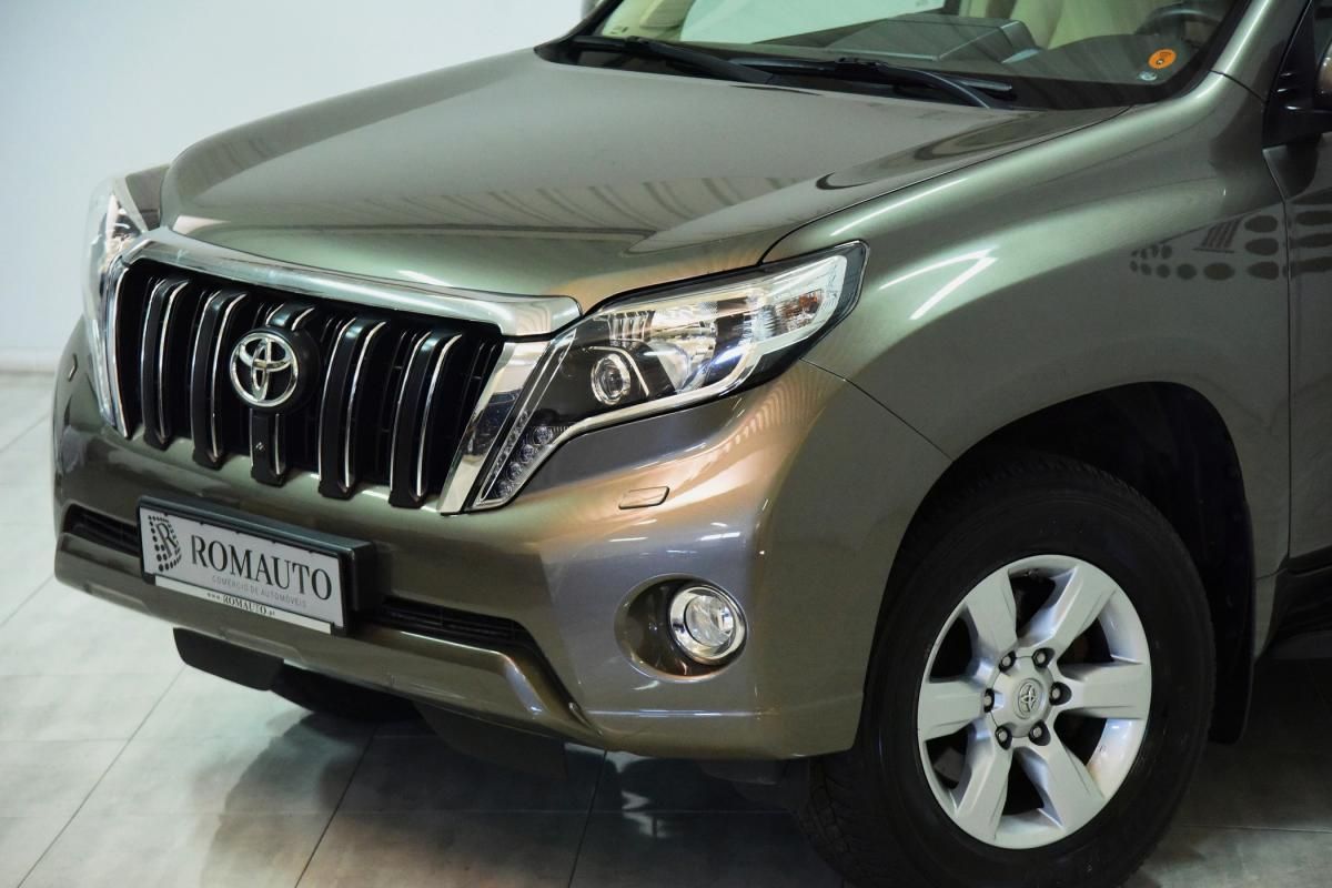 toyota-land-cruiser-2015-diesel-2755cc