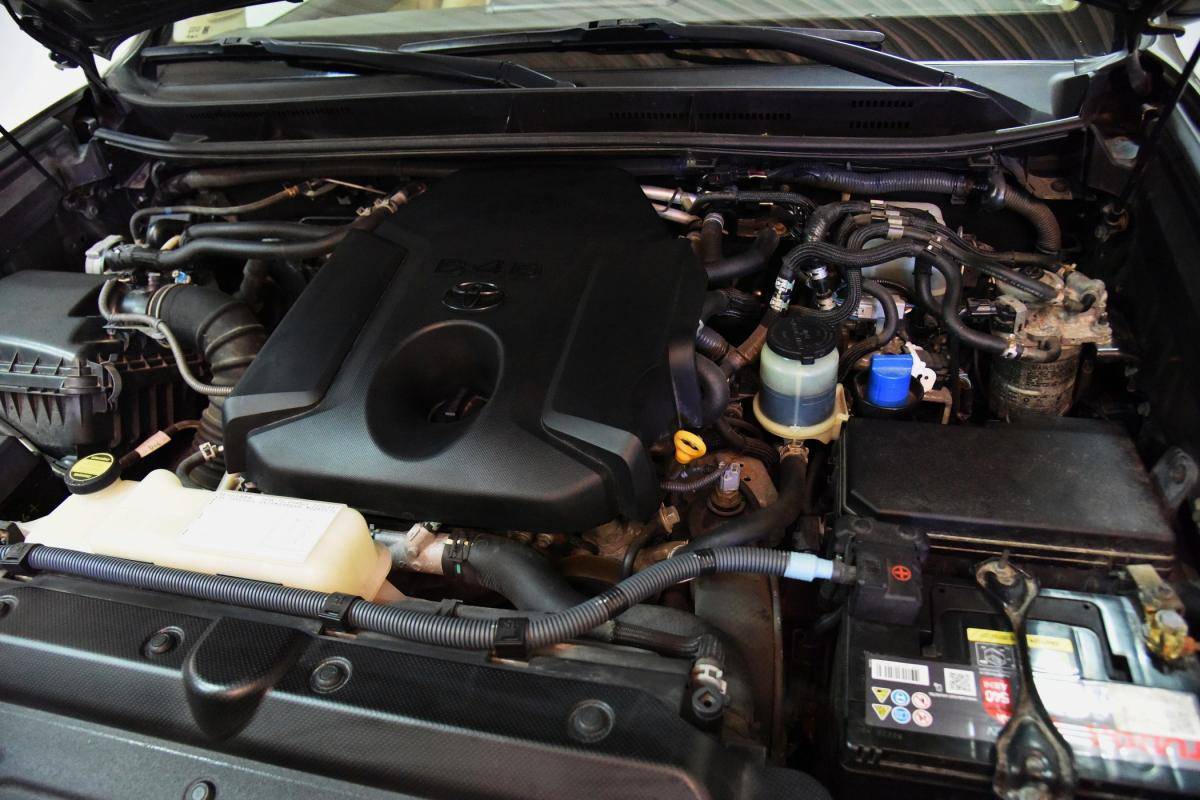 toyota-land-cruiser-2015-diesel-2755cc