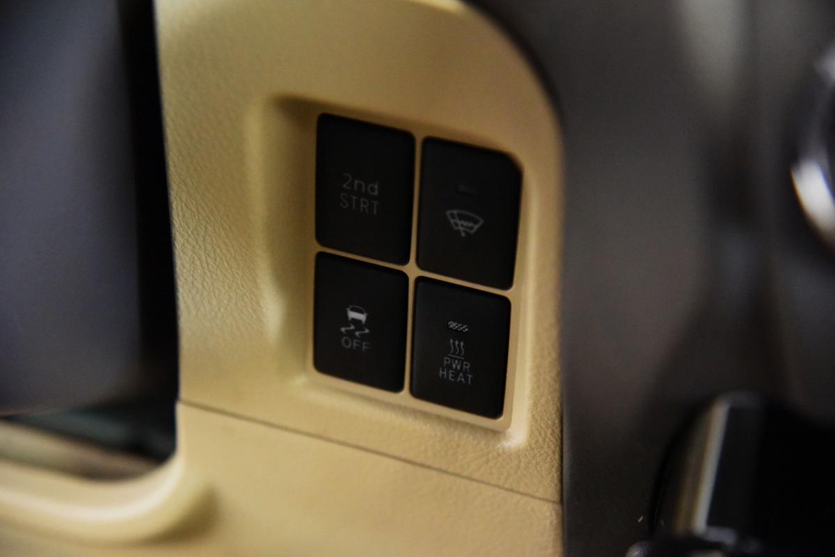 toyota-land-cruiser-2015-diesel-2755cc