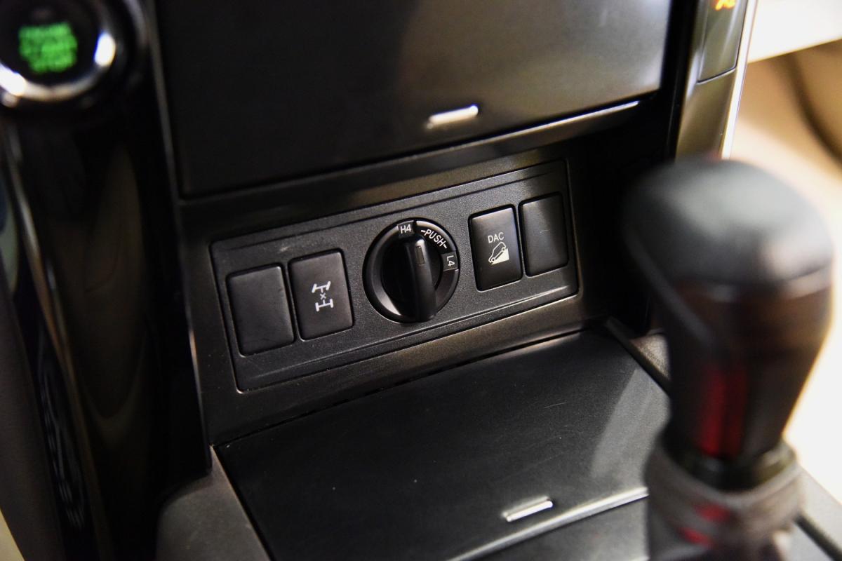 toyota-land-cruiser-2015-diesel-2755cc