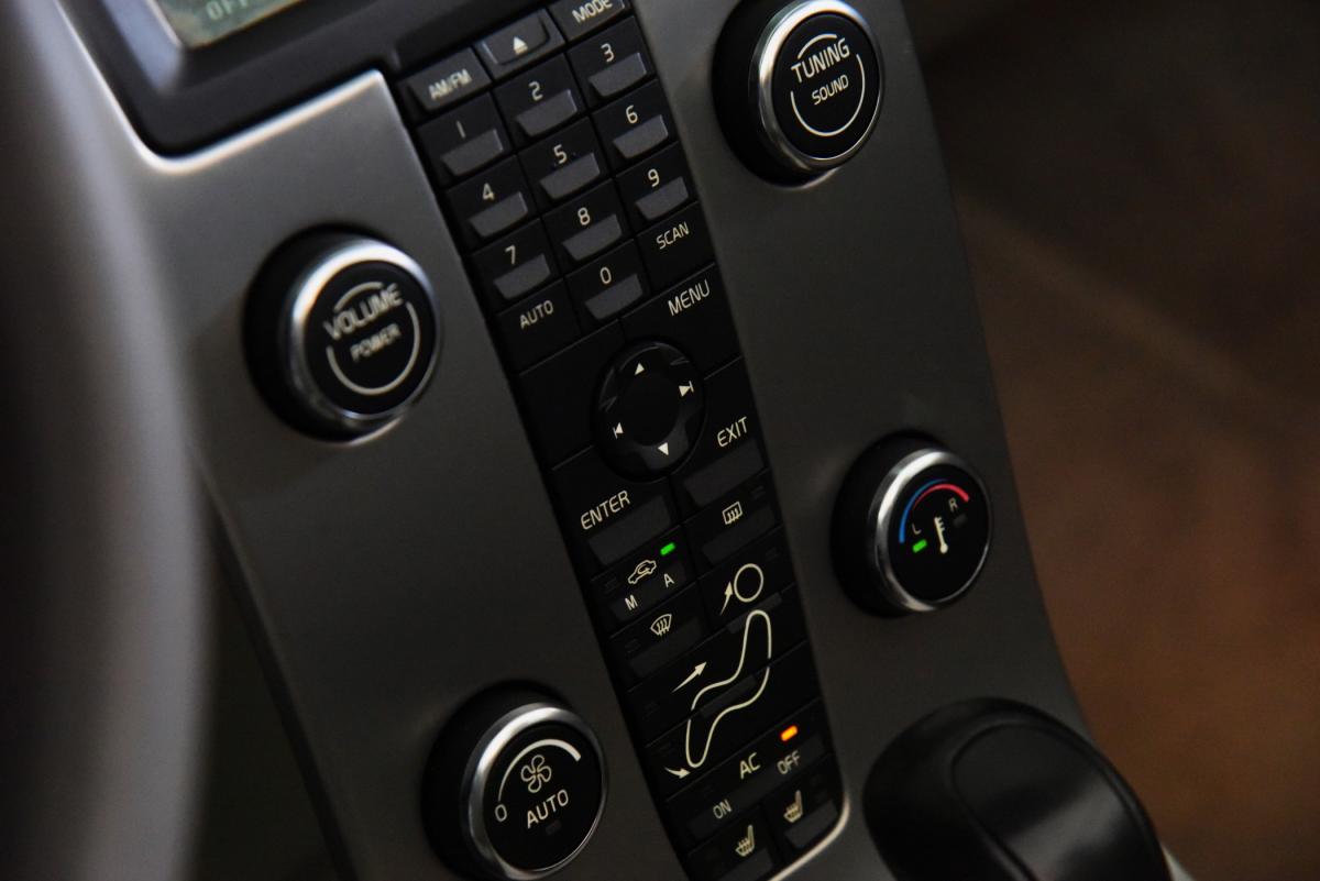 volvo-c70-2007-diesel-2400cc