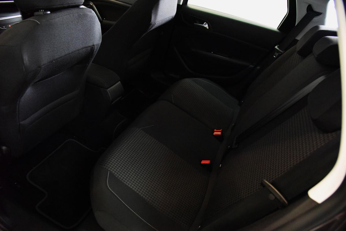 peugeot-308-sw-2021-diesel-1499cc