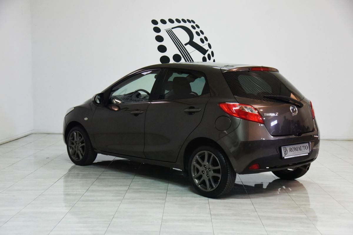 mazda-2-2014-gasolina-1349cc