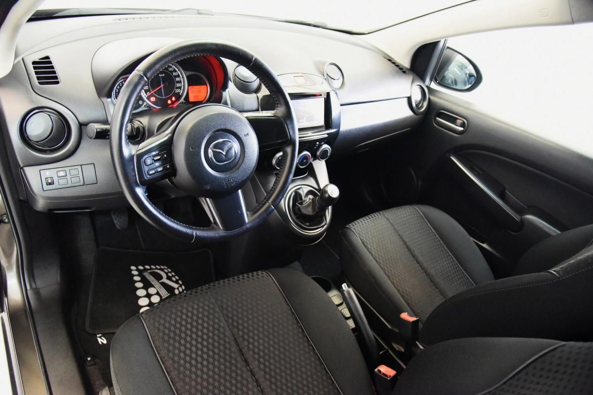 mazda-2-2014-gasolina-1349cc