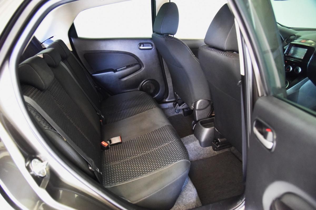 mazda-2-2014-gasolina-1349cc