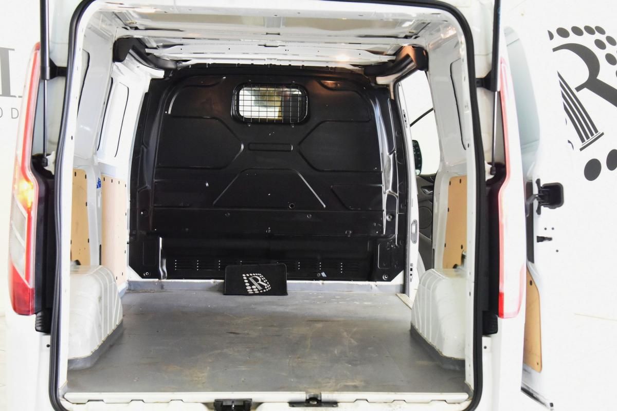 ford-transit-custom-2023-diesel-1995cc