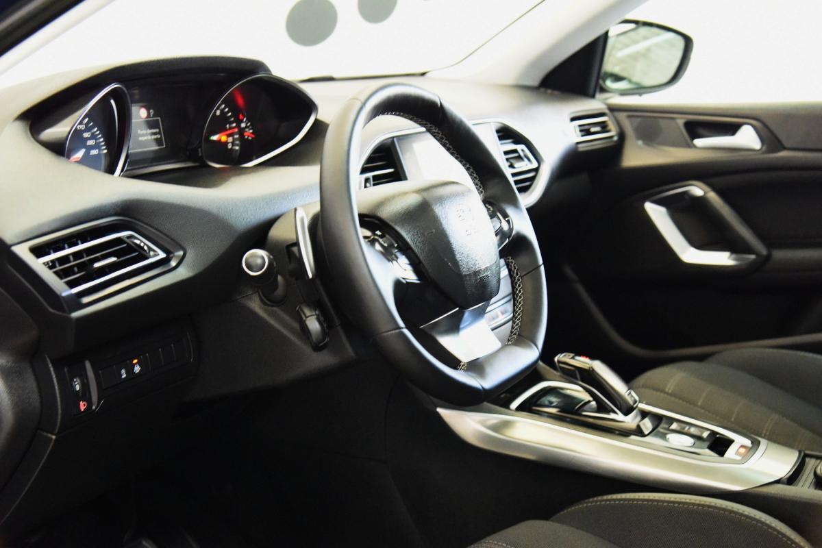 peugeot-308-sw-2018-diesel-1499cc