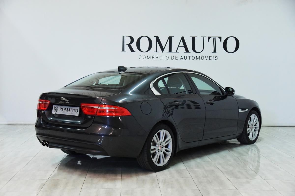 jaguar-xe-2016-diesel-1999cc