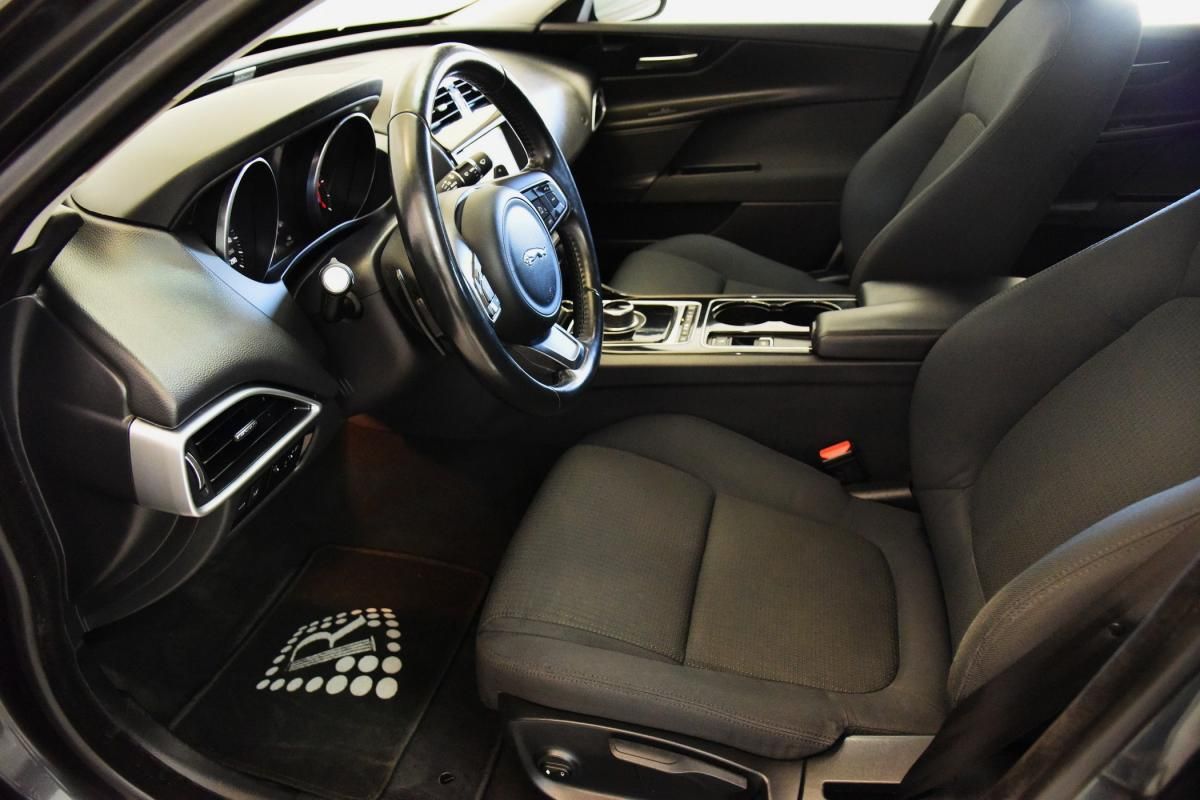 jaguar-xe-2016-diesel-1999cc
