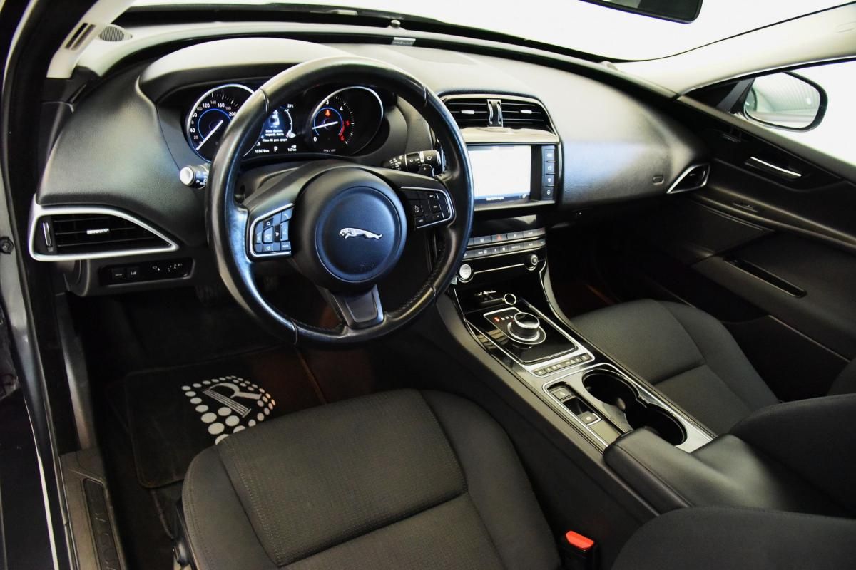jaguar-xe-2016-diesel-1999cc