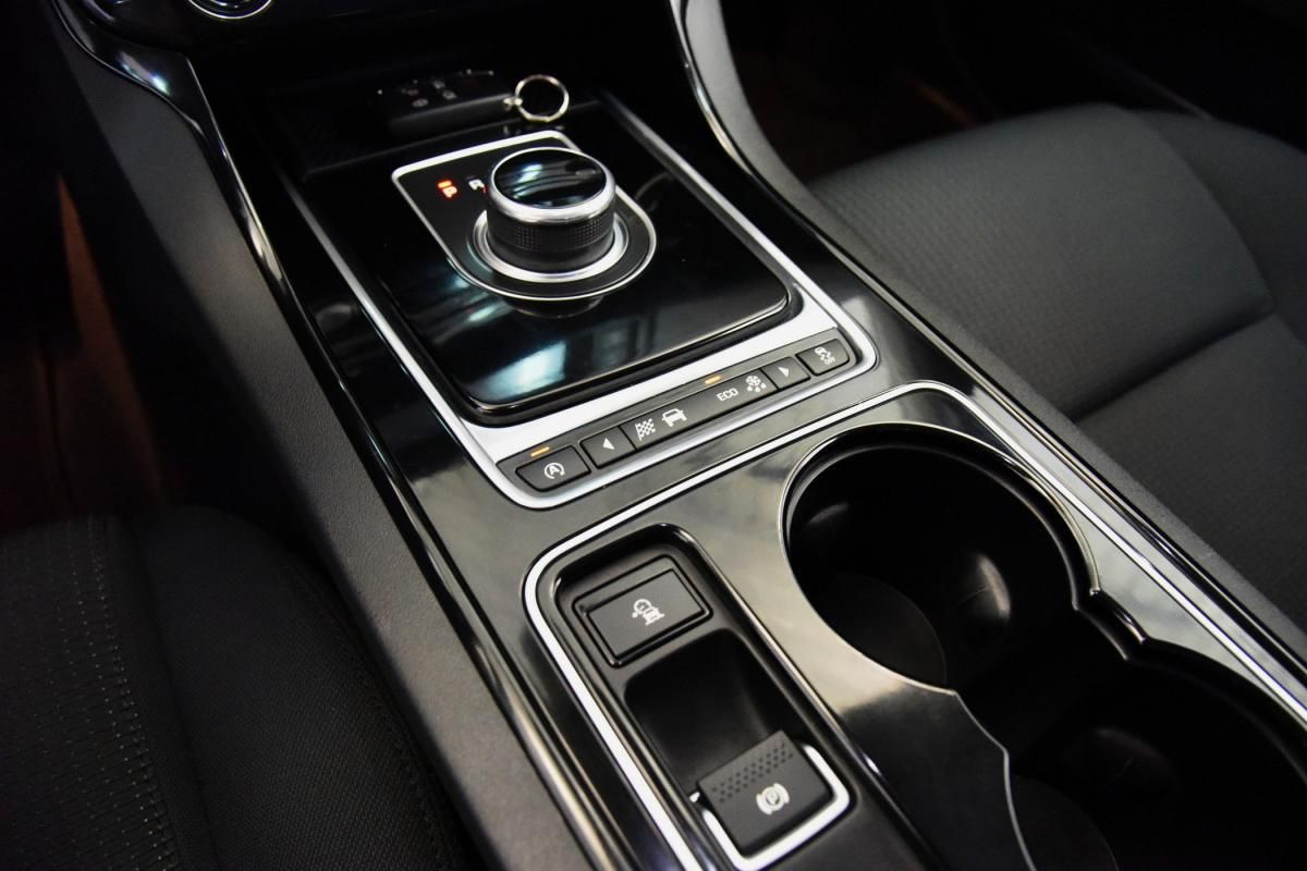 jaguar-xe-2016-diesel-1999cc