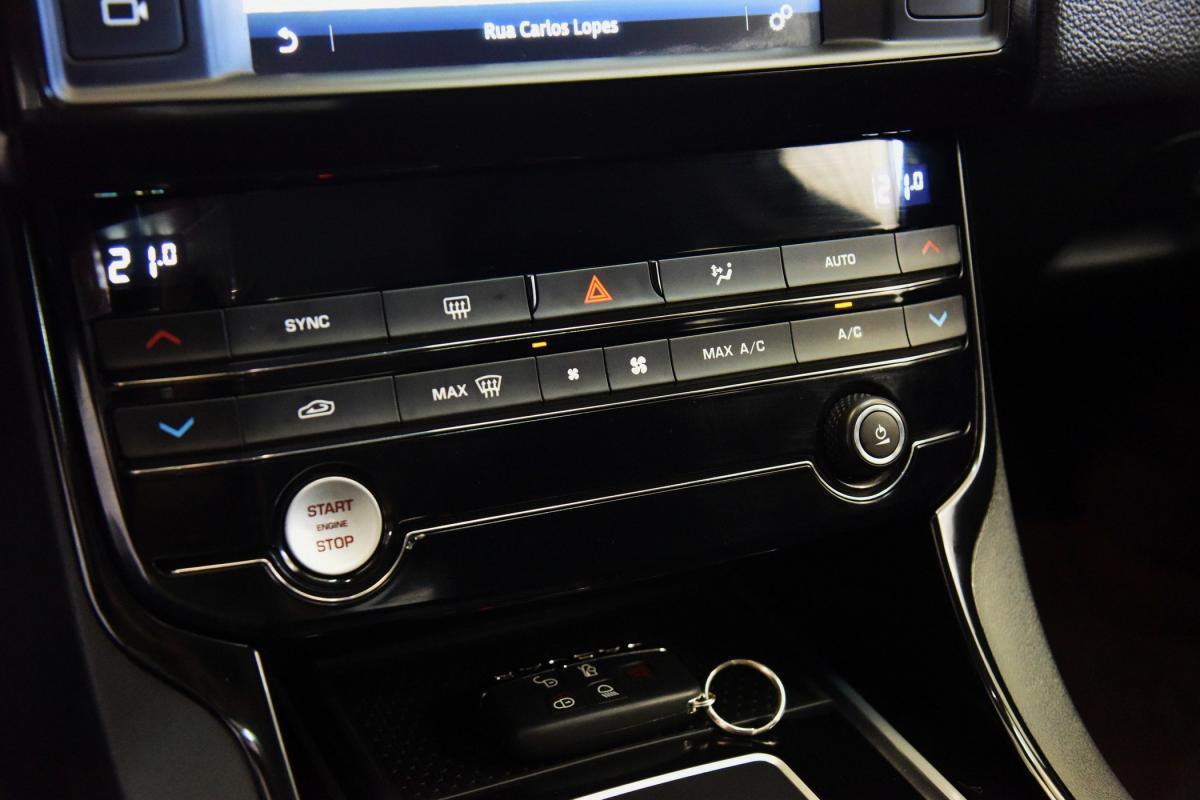 jaguar-xe-2016-diesel-1999cc