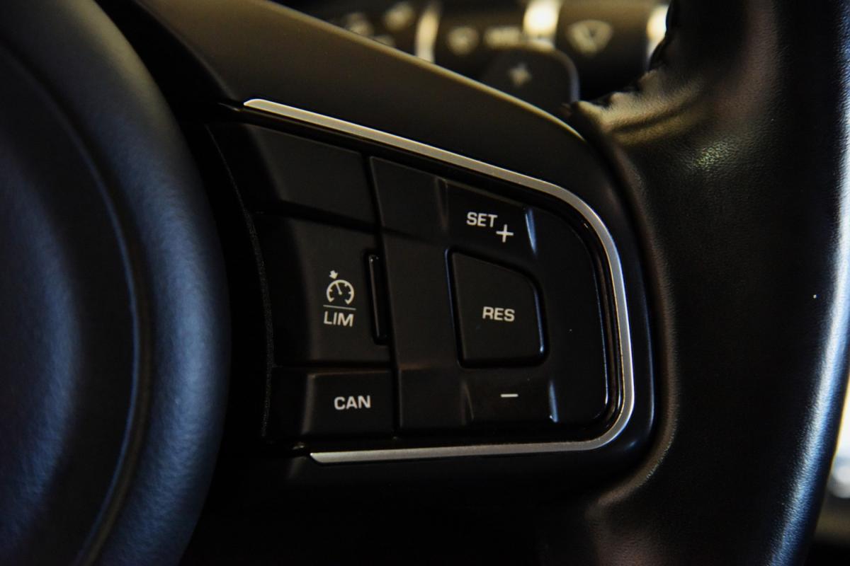 jaguar-xe-2016-diesel-1999cc