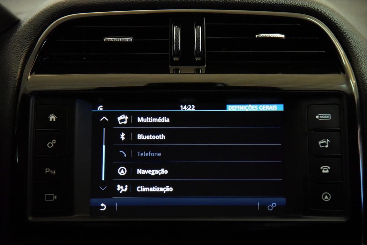 jaguar-xe-2016-diesel-1999cc