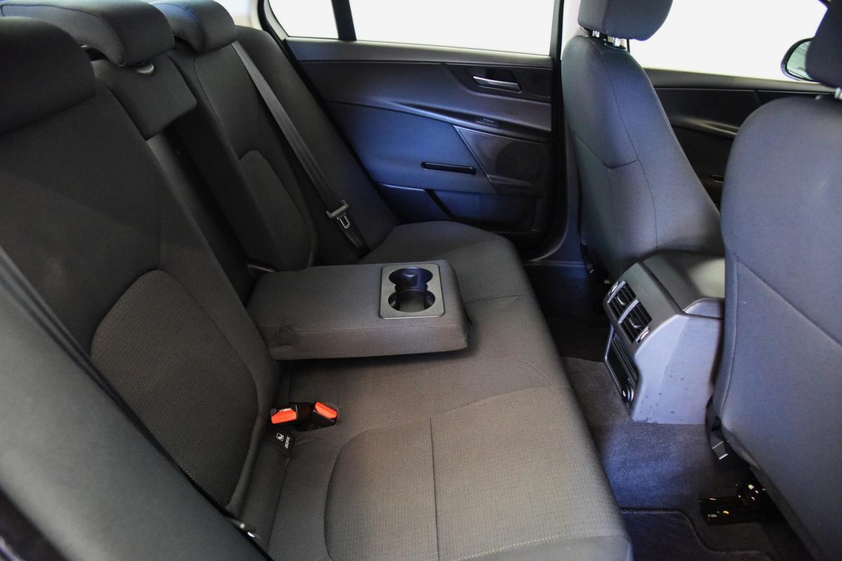 jaguar-xe-2016-diesel-1999cc