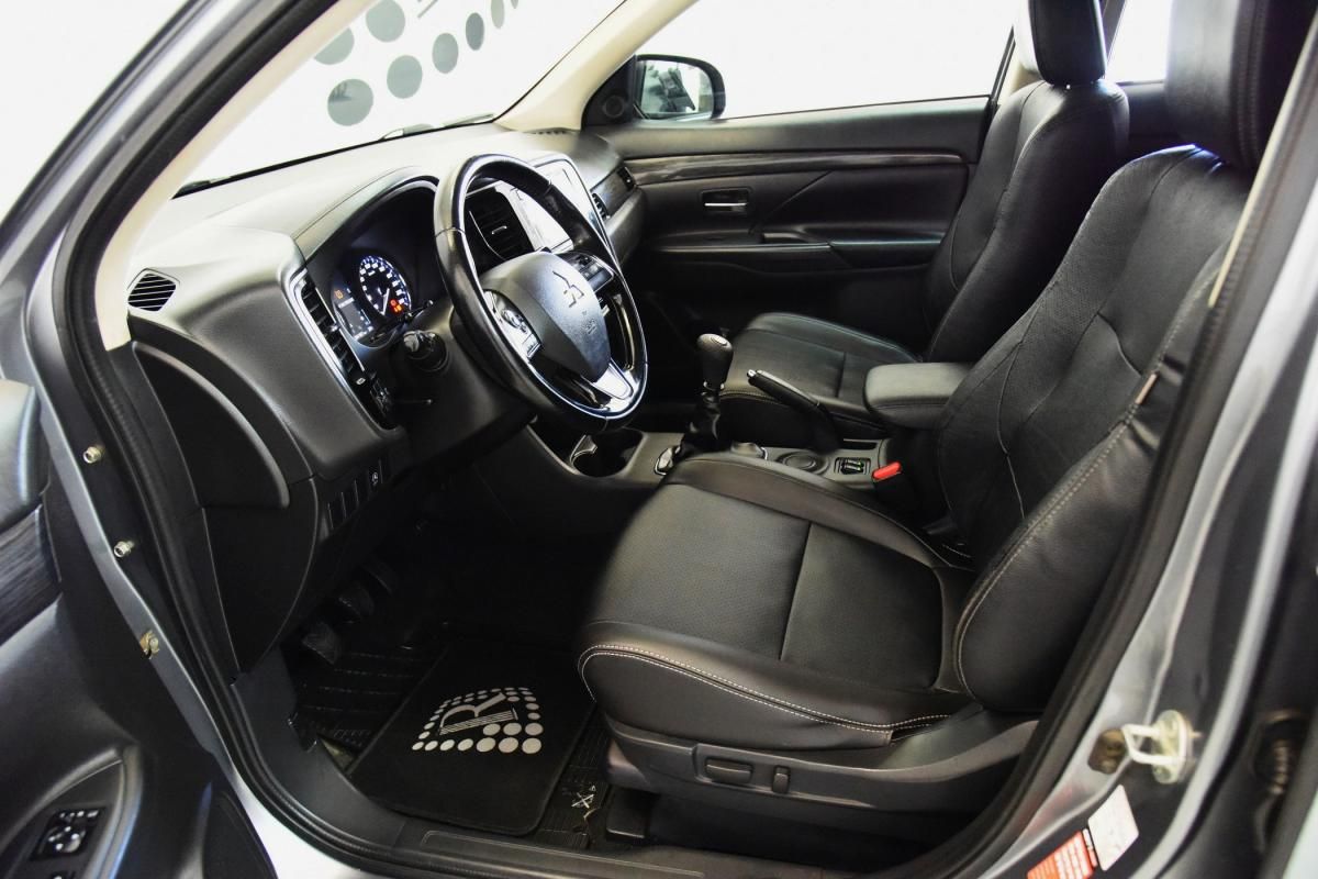 mitsubishi-outlander-2017-diesel-2268cc
