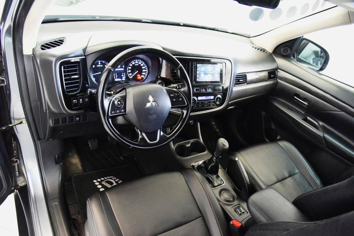 mitsubishi-outlander-2017-diesel-2268cc